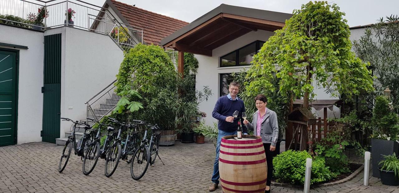 Weingut Familie Bauer Hotel Grossriedenthal Luaran gambar